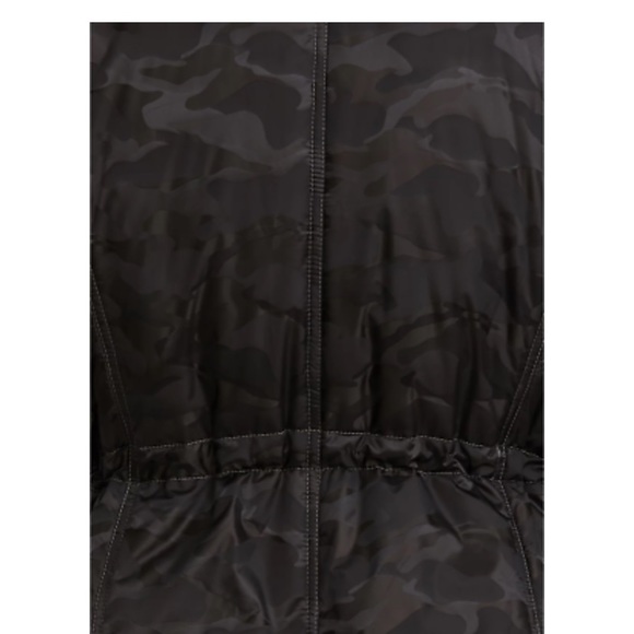 Neutral Camo print waist tie winter jacket - Picture 5 of 10